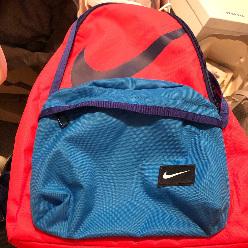 Brand new light weight Nike bag